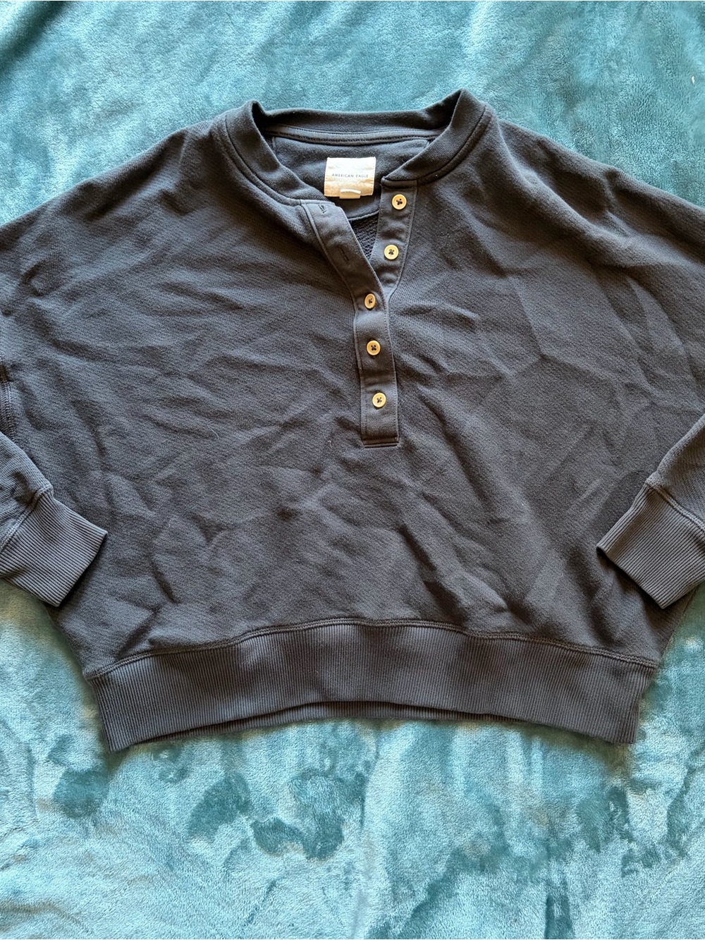 American Eagle Cropped Charcoal Grey Button Up Pullover Henley
